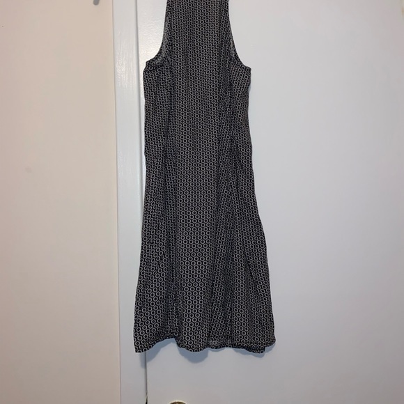 Brandy Melville floral dress - Picture 3 of 3